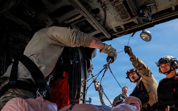 Mount Whitney, HSC-28 Conduct Casualty Evacuation Training