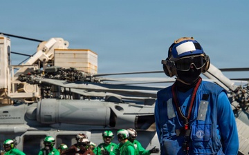 Ike conducts flight deck certification in Atlantic Ocean