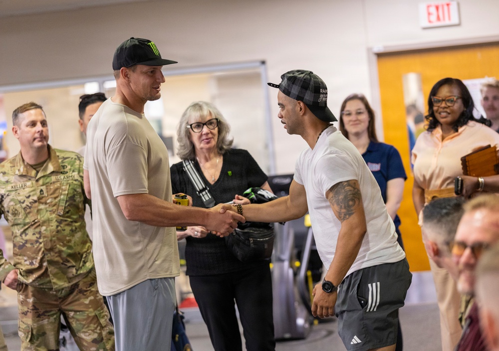 Gronk Visits Walter Reed