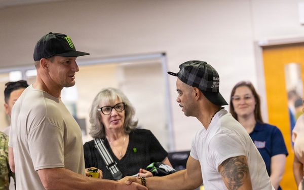 Gronk Visits Walter Reed