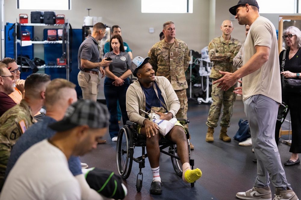 Gronk Visits Walter Reed