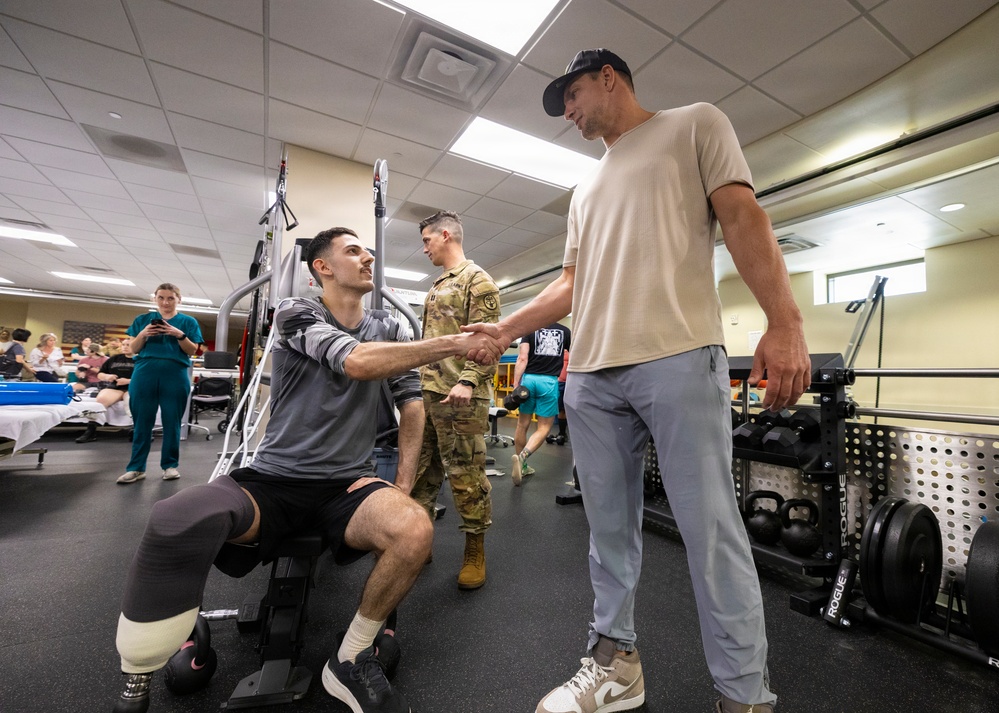 Gronk Visits Walter Reed