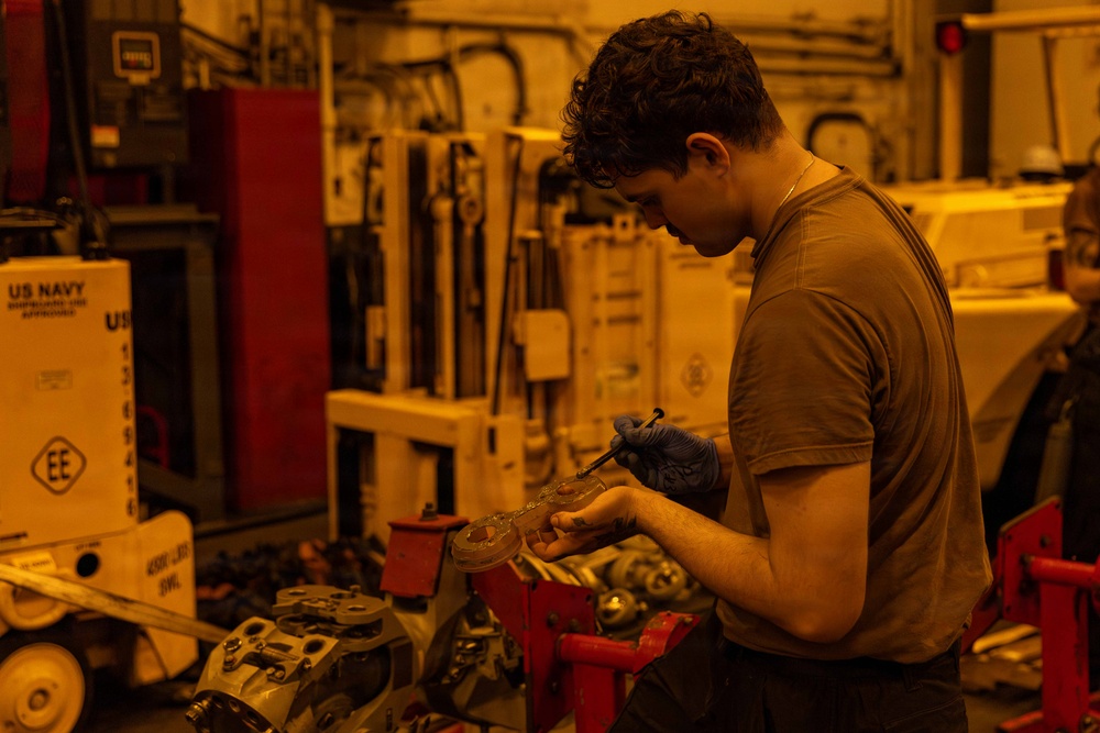 Abraham Lincoln Conducts Underway Operations