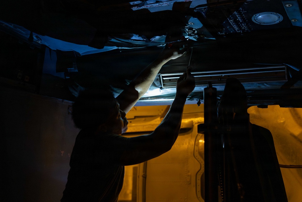 Abraham Lincoln Conducts Underway Operations