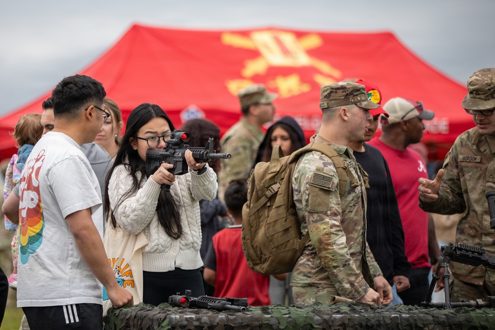 Molly Pitcher: U.S. Army hosts a live-fire for Soldiers and their families