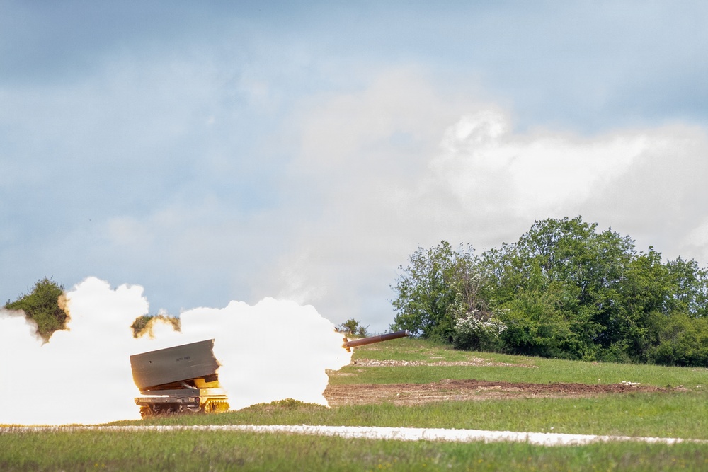 Molly Pitcher: U.S. Army hosts a live-fire for Soldiers and their families