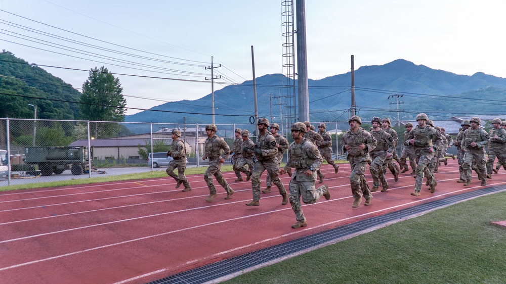 E3B Soldiers Endure EPFA Test at Camp Casey