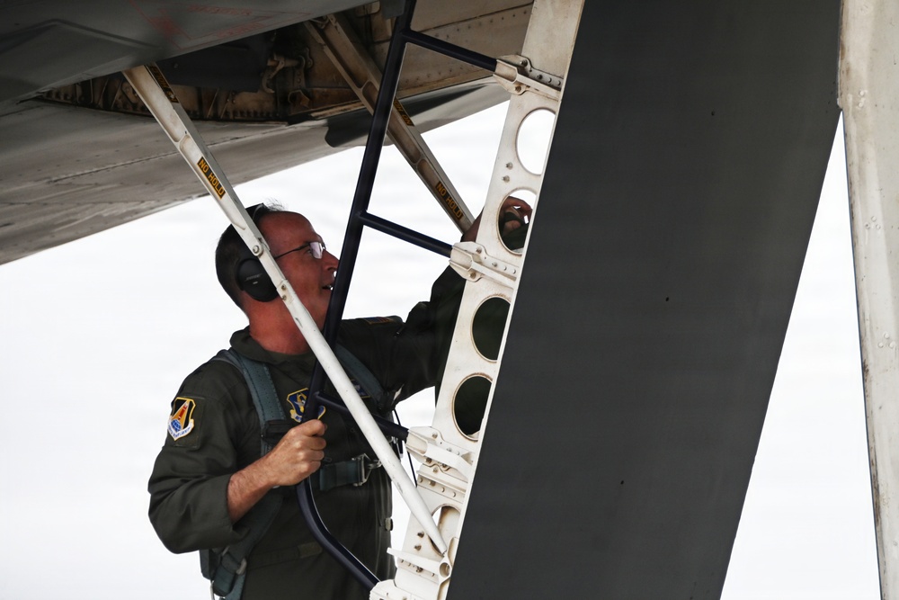 AFRC leadership visits Dyess Air Force Base