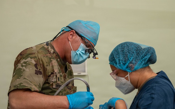 U.S. Service Members provide care to Azuero Panama in collaboration with Juntos por la Salud
