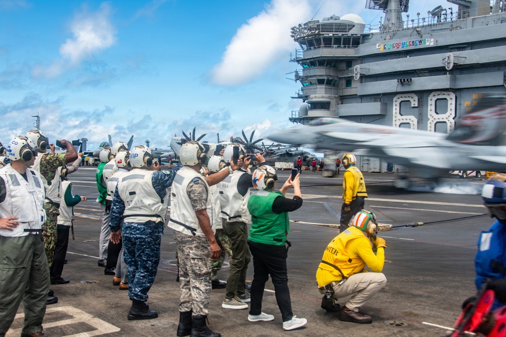 Suriname Government and Military Officials Visit USS Nimitz