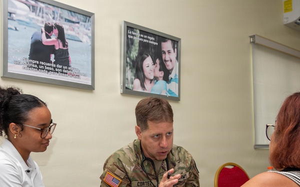 U.S. Service Members provide care to Azuero Panama in collaboration with Juntos por la Salud