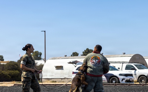 Educators and Community Influences from across Albuquerque, New Mexico and Texas visit MCRD San Diego