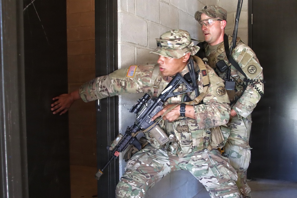 2-108th Infantry Team Leaders Clear a Room at JB MDL