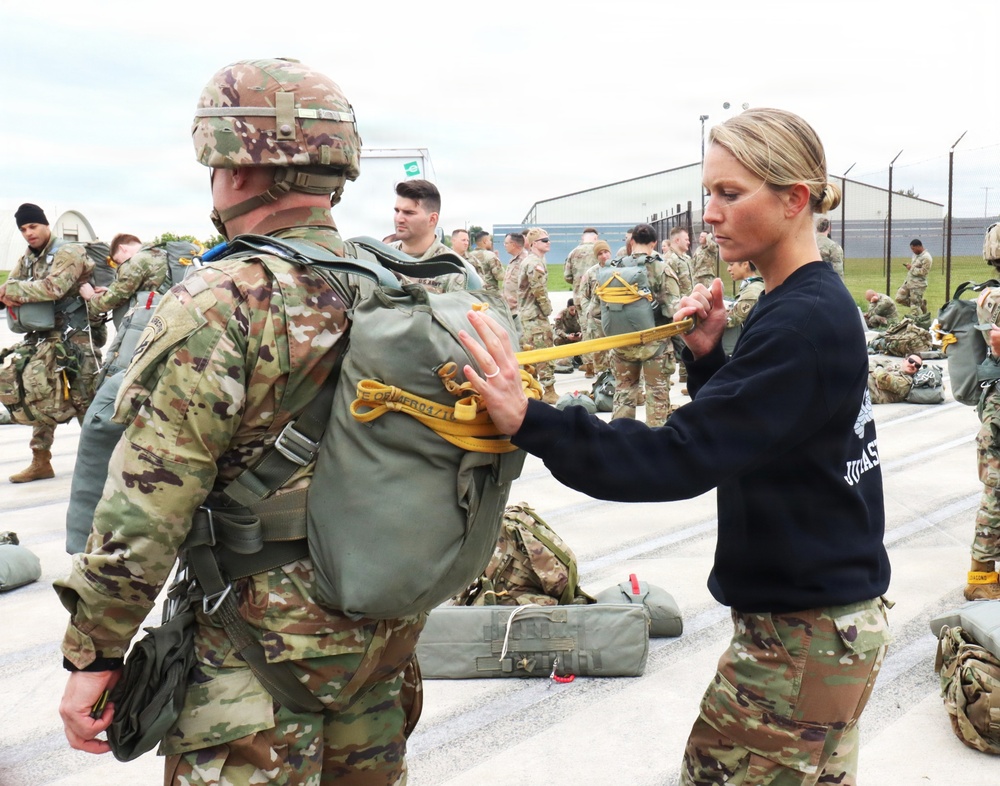 404th Civil Affairs Jumpmaster Performs Final Inspection at JB MDL