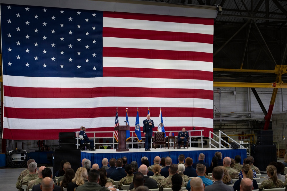 AMC command chief retires after 31 years of service