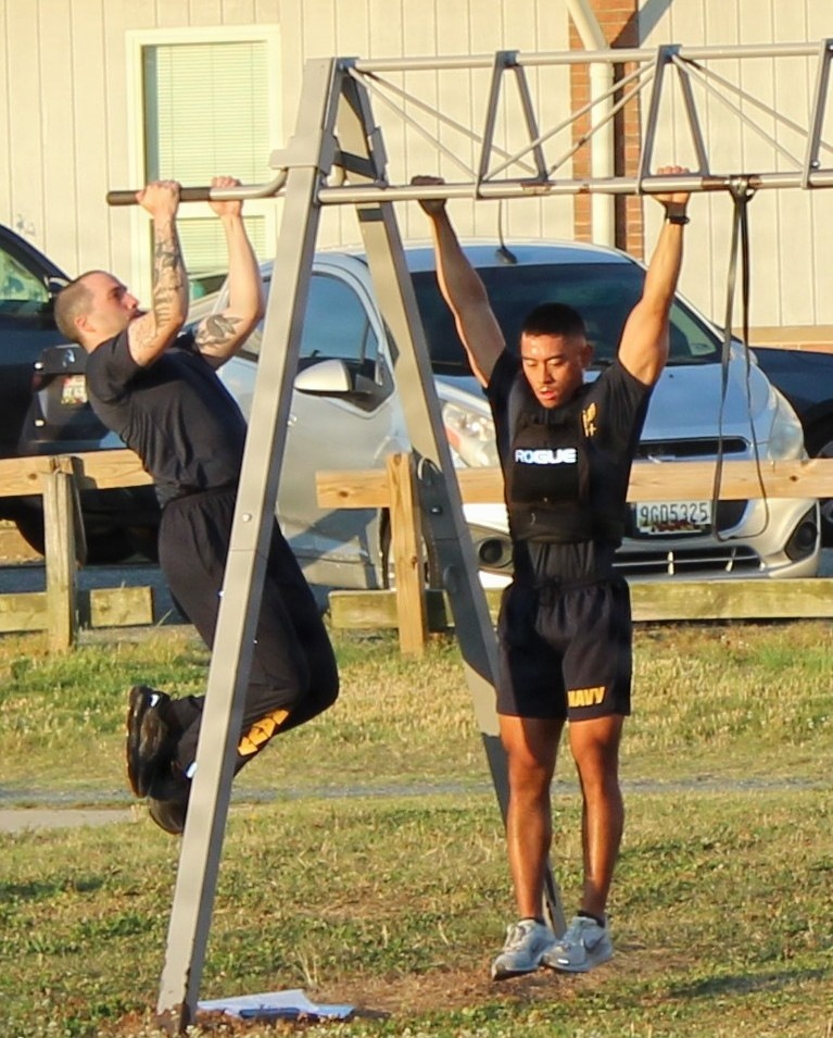 NMRTC Patuxent River Service Members Take on 'Murph' Pull-Ups