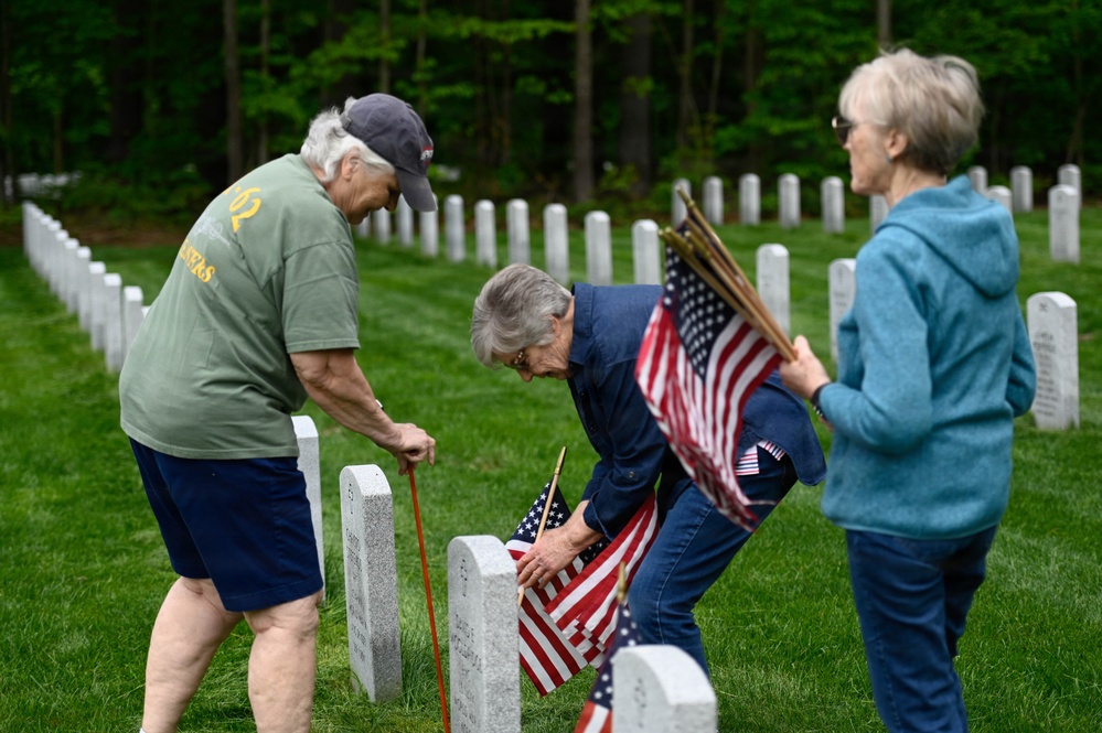 Flags In New Hampshire Veterans Cemetery 2026