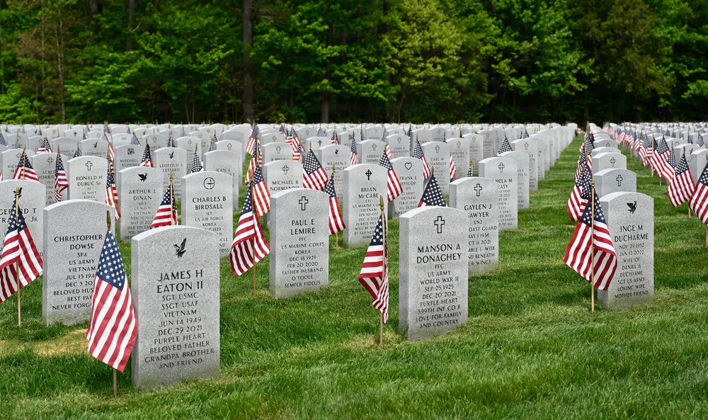 Flags In New Hampshire Veterans Cemetery 2026