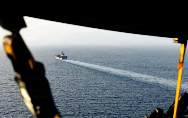 31st MEU | U.S. Marines conduct aerial sniper training