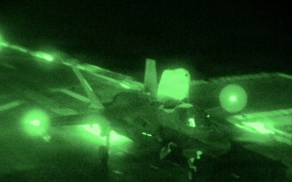 31st MEU | Night Flight Operations