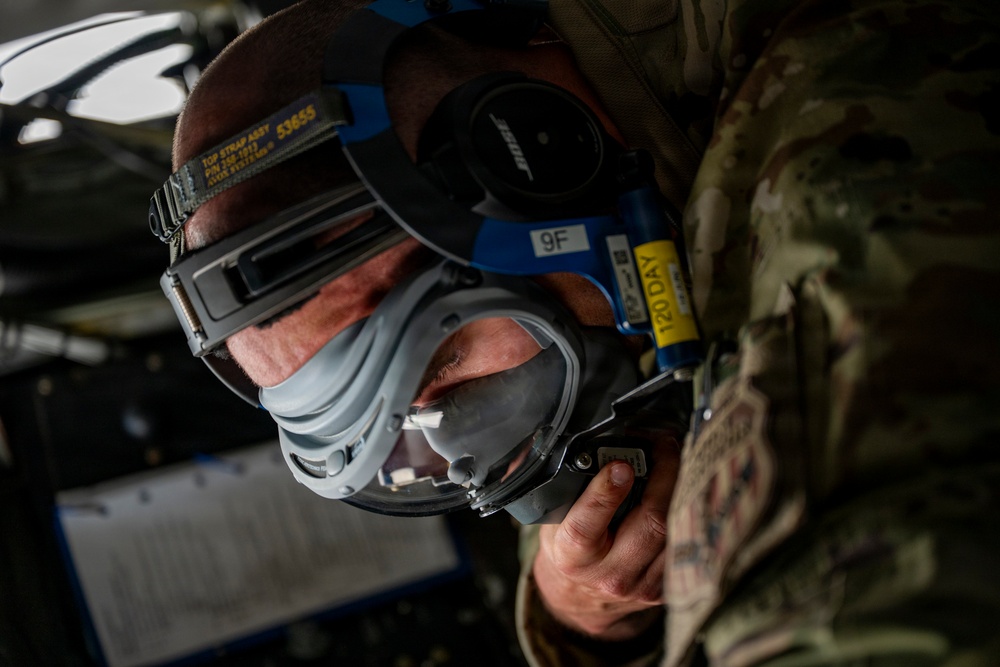 KC-135 Stratotanker fuels F-35 Lightning II