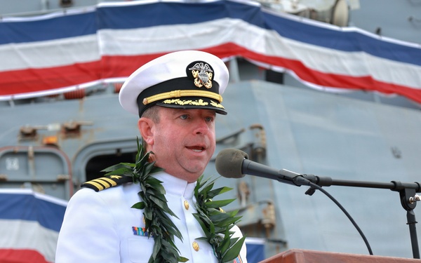USS Daniel Inouye Holds Change of Command Ceremony