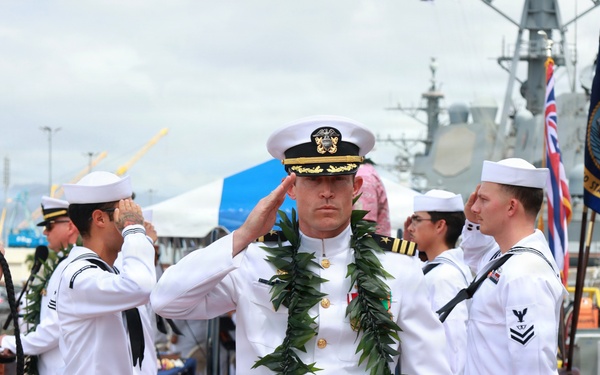 USS Daniel Inouye Holds Change of Command Ceremony