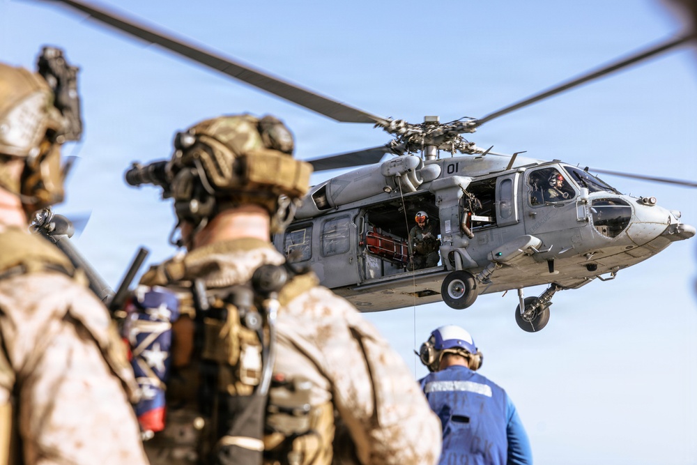 31st MEU | Force Reconnaissance Platoon Helicopter Extraction Refinement