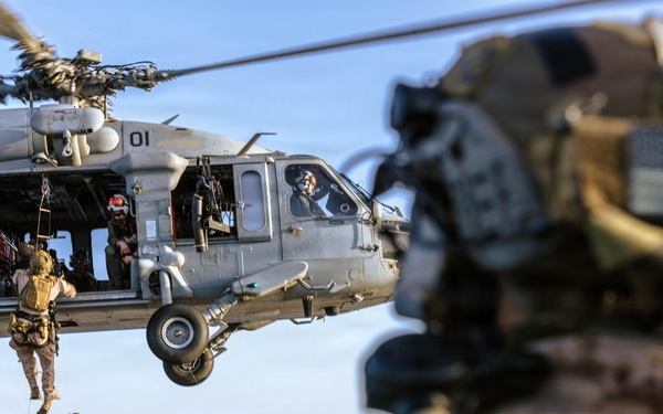 31st MEU | Force Reconnaissance Platoon Helicopter Extraction Refinement