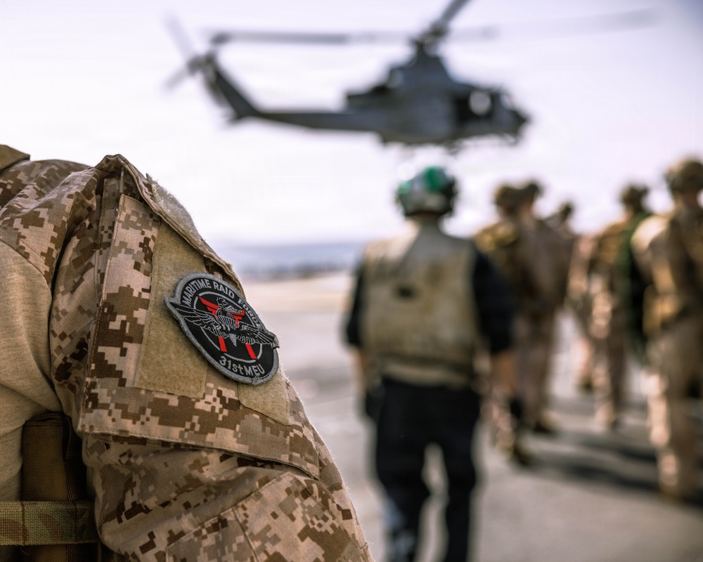31st MEU | Maritime Raid Force Fast Roping