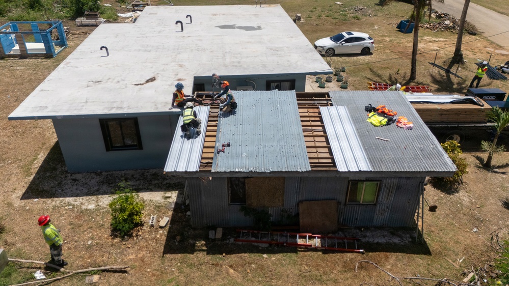 Temporary Roofing Installs Continue on Saipan