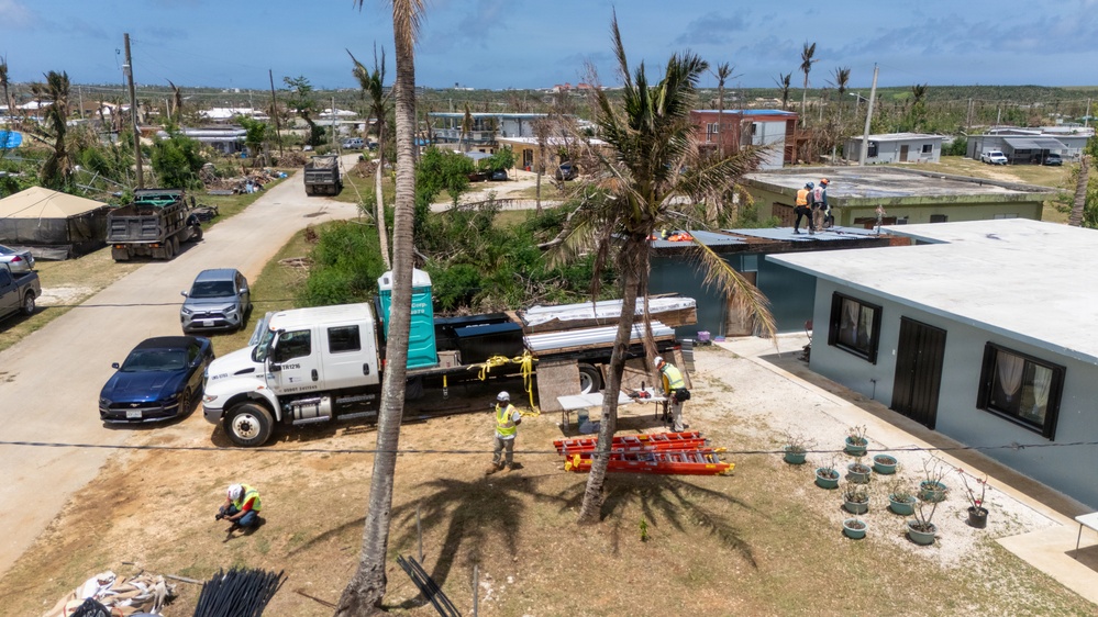 Temporary Roof Installs Continue on Saipan