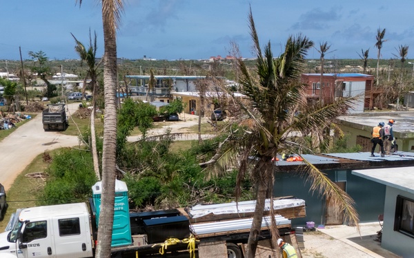 Temporary Roof Installs Continue on Saipan