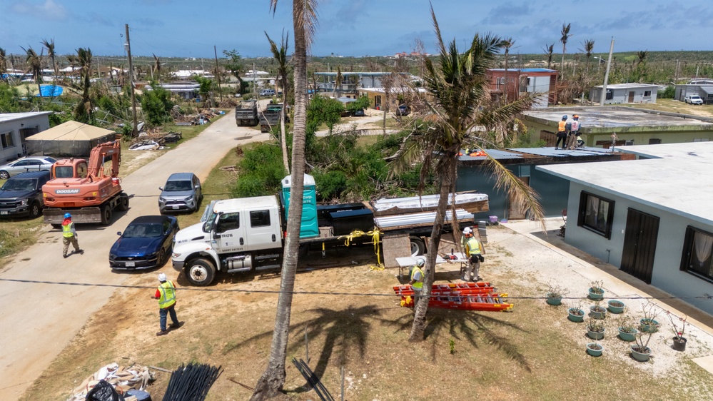 Temporary Roof Install Continues on Saipan