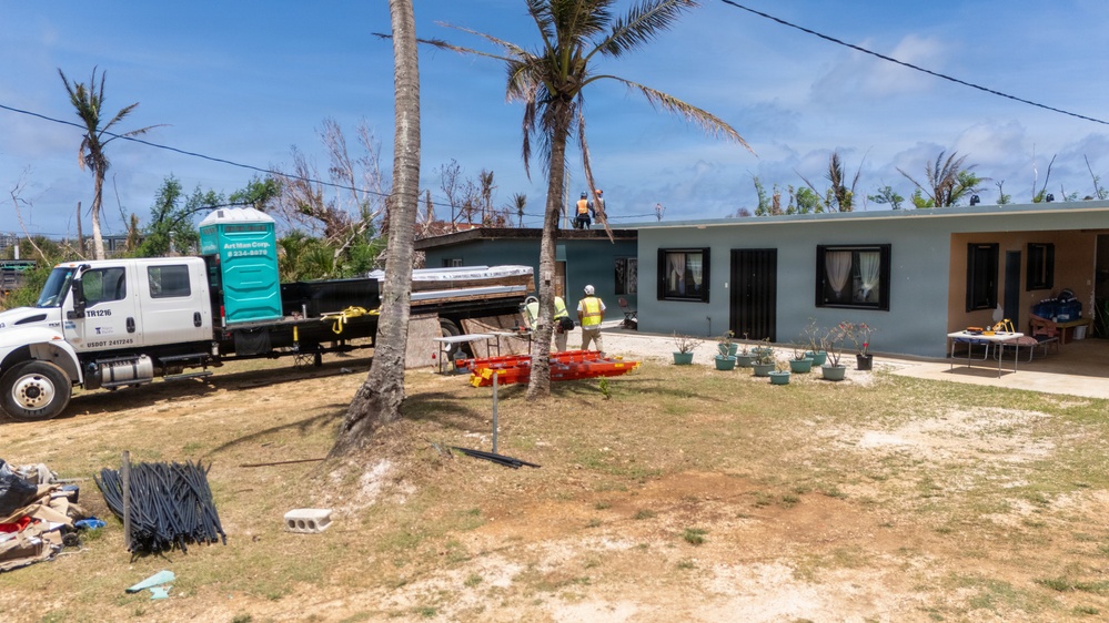 Temporary Roof Installs Continue on Saipan