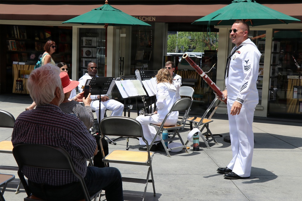 CNRSW Performs at LA Farmers Market