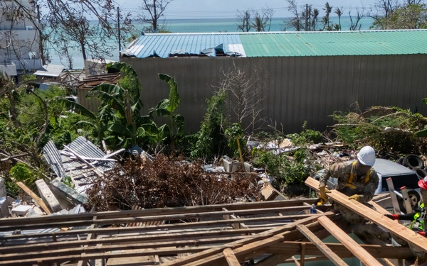 797th EVCC Continues Installations of Temporary Roofs on Saipan