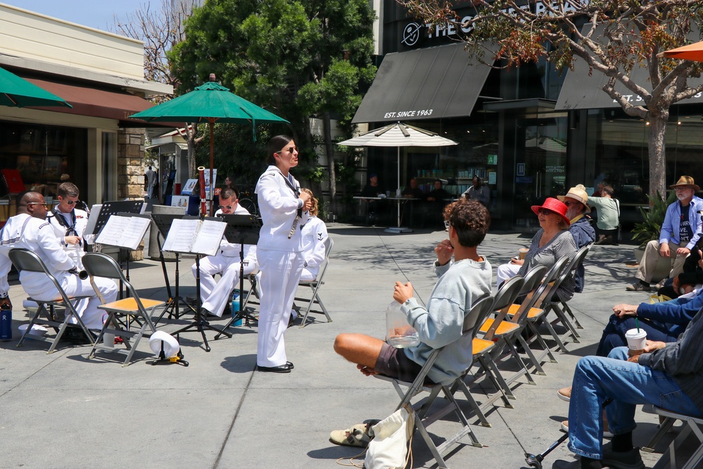 CNRSW Performs at LA Farmers Market