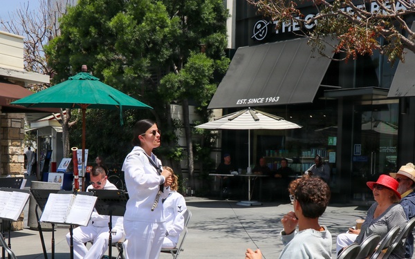 CNRSW Performs at LA Farmers Market