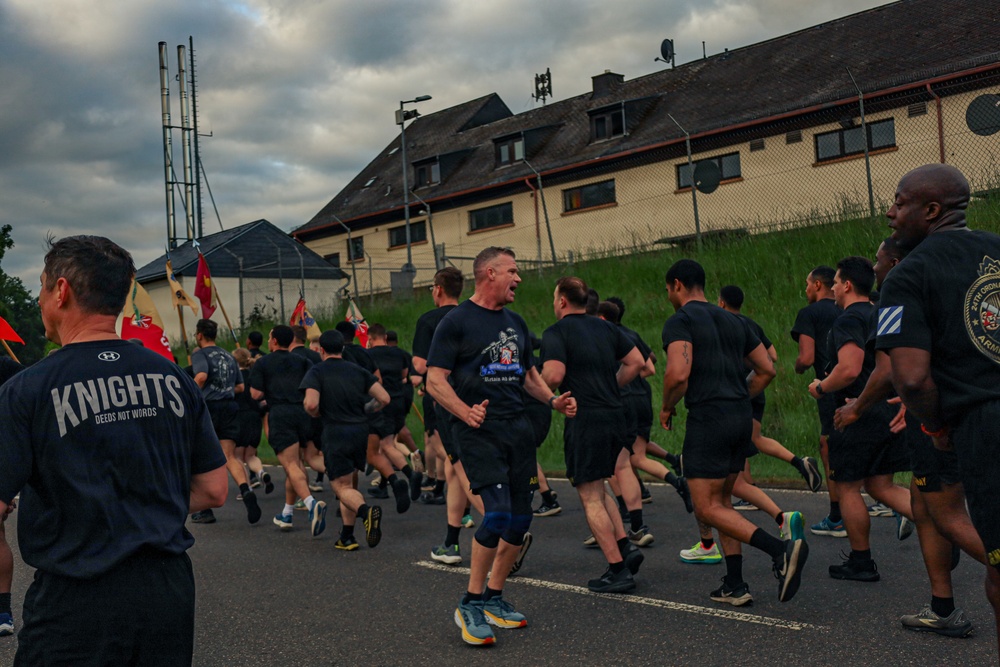 16th Sustainment Brigade Leaders Motivate Soldiers During Memorial Day Run Honoring the Fallen