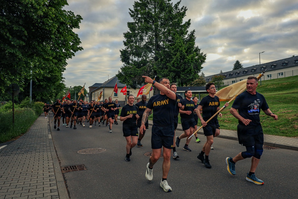 Soldiers Join to Pay Homage to Fallen Service Members During Memorial Day Run