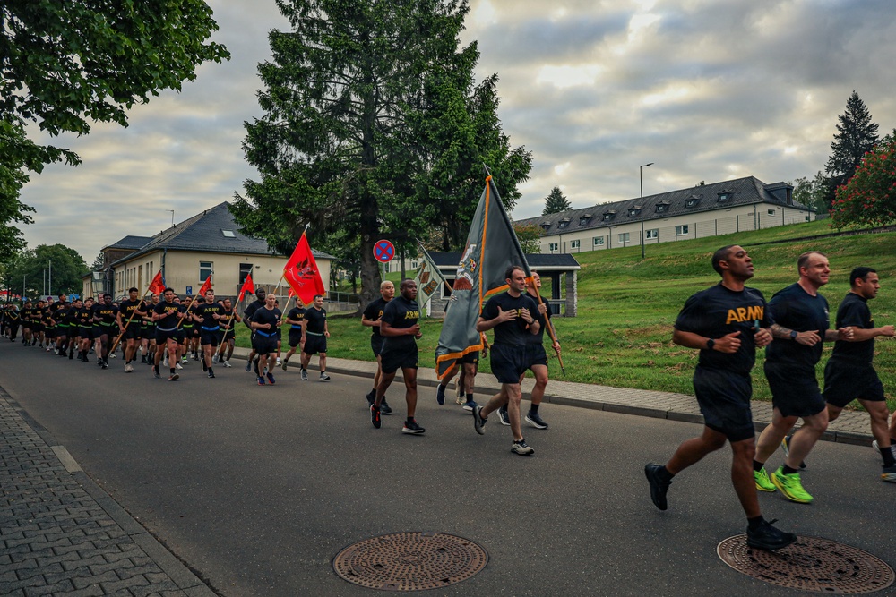 Soldiers Join to Pay Homage to Fallen Service Members During Memorial Day Run