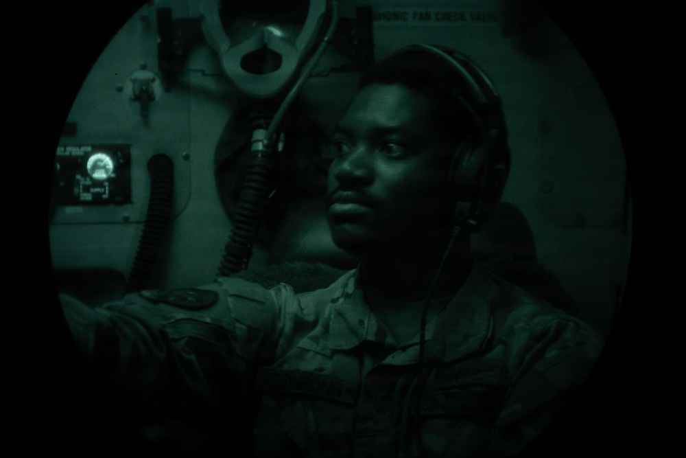 C-17 transits into the USCENTCOM AOR