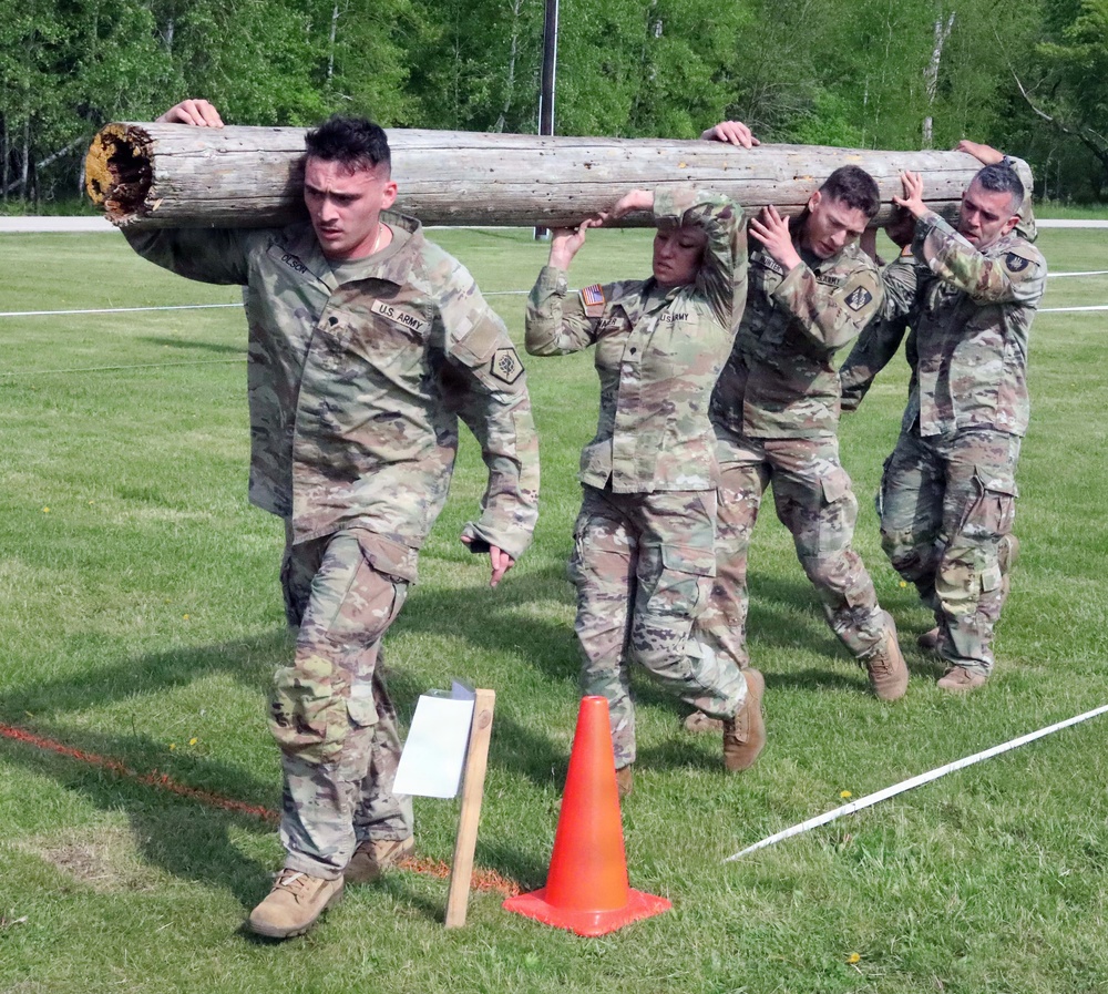 335th Signal Command strikes first at Best Squad Competition