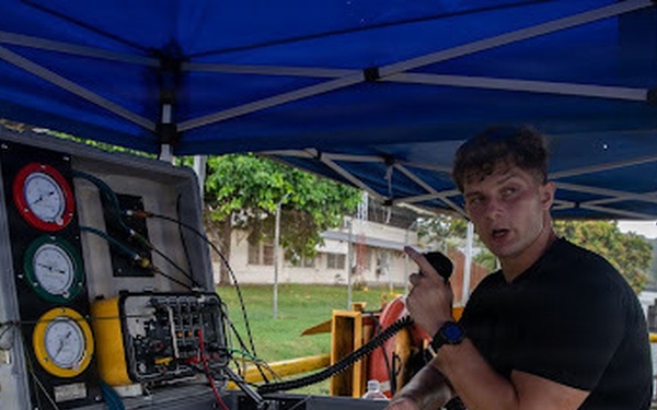 U.S. Army and ACP Divers Conduct Combined Underwater Training