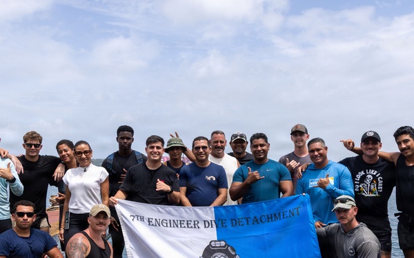 U.S. Army and ACP Divers Conduct Combined Underwater Training