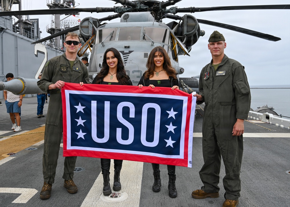 Los Angeles Fleet Week Distinguished Visitors Ship Tour