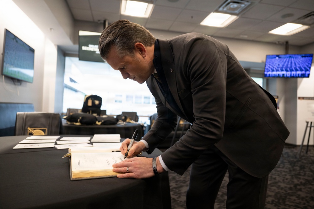 SecWar Delivers Keynote Address at USMA Commencement