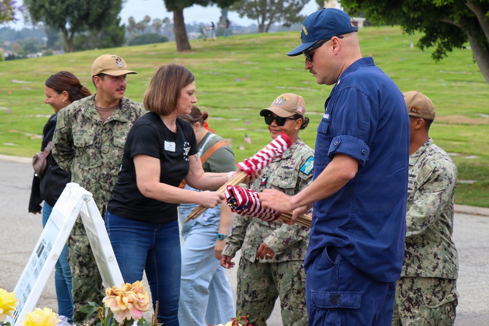 Los Angeles Fleet Week 2026: Green Hills Memorial Park Flag Placing