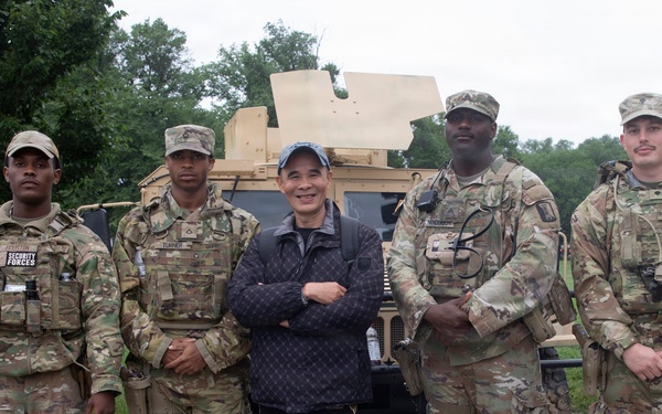 JTF-DC National Guardsmen Stage HMMWV near Lincoln Memorial